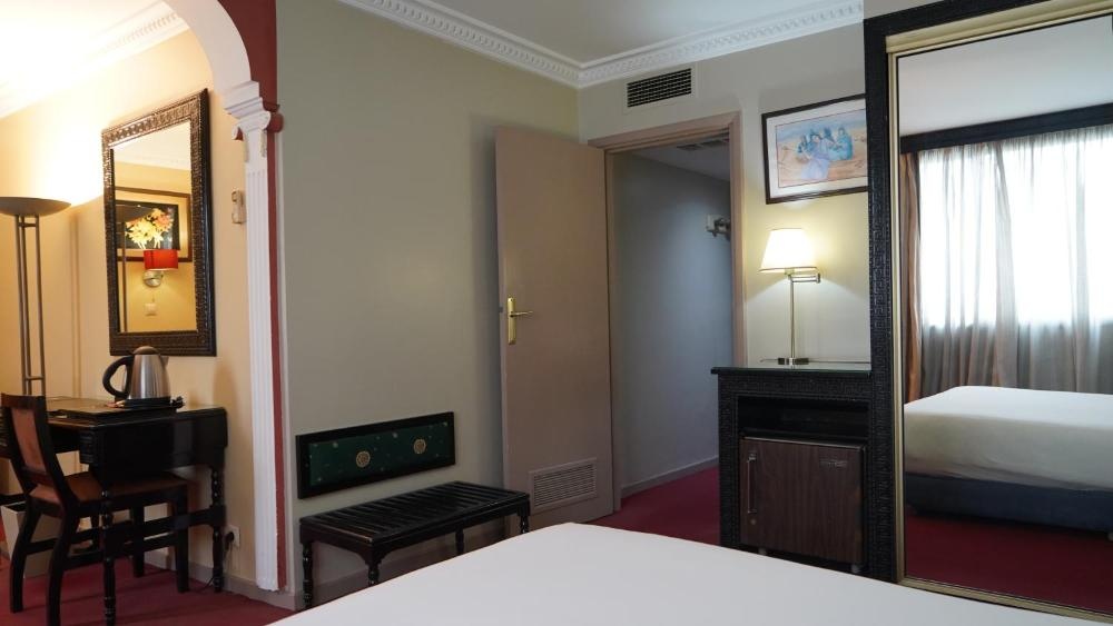 Room image 5