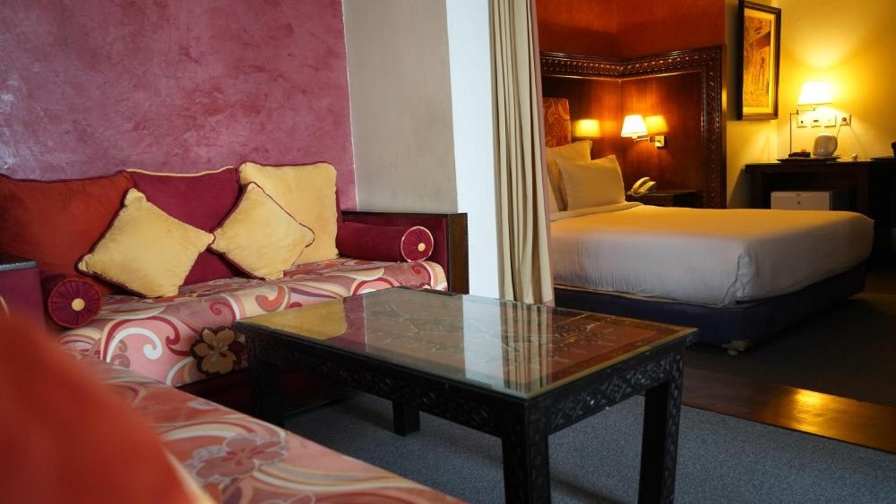 Room image 4